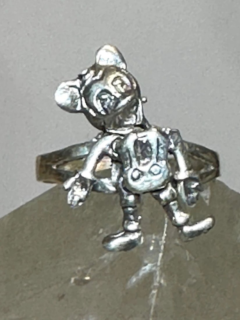MOUSE RING FACE HANDS FEET MOVE CHARACTER SIZE 7 BAND STERLING SILVER WOMEN: MOUSE RING FACE HANDS FEET MOVE CHARACTER SIZE 7 BAND STERLING SILVER WOMEN Mouse ring Face hands feet move character size 7 band sterling silver women I leave the rings unpolished until I sell .. If 