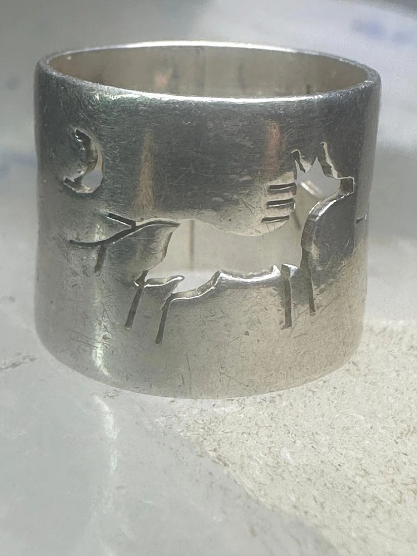 HORSE RING CELESTIAL MOON BAND COWGIRL PINKY SIZE 4.75 STERLING SILVER WOMEN GIR: HORSE RING CELESTIAL MOON BAND COWGIRL PINKY SIZE 4.75 STERLING SILVER WOMEN GIR Horse ring celestial moon cowgirl band pinky size 4.75 sterling silver women girls Size 4.75 Weight 5.2g Width 1/2"