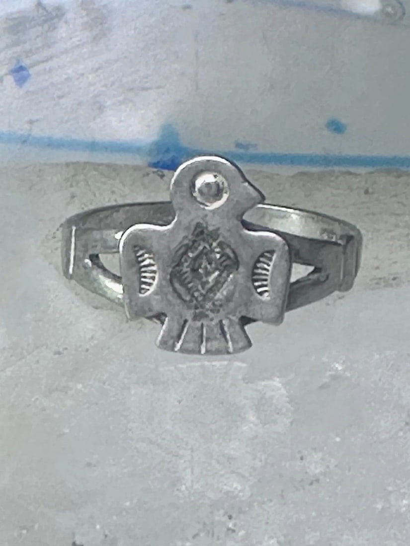 NAVAJO PHOENIX RING BELL TRADING THUNDERBIRD BAND SIZE 7 STERLING SILVER WOMEN G: NAVAJO PHOENIX RING BELL TRADING THUNDERBIRD BAND SIZE 7 STERLING SILVER WOMEN G Navajo phoenix Ring Bell trading thunderbird band size 7 sterling silver women girls Size 7 Weight. 2g Length 1/2" Widt