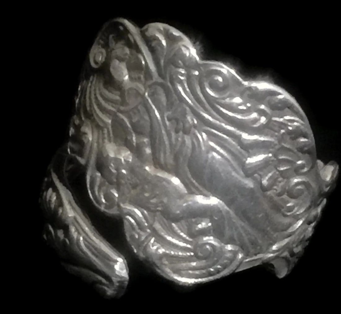 VINTAGE ANGEL CUPID EROS VENUS STERLING SILVER SPOON VALENTINE RING SIZE 9 THUMB: VINTAGE ANGEL CUPID EROS VENUS STERLING SILVER SPOON VALENTINE RING SIZE 9 THUMB Vintage Angel Cupid Eros Venus Sterling Silver Spoon Ring Size 9 Slightly Adjustable Weight 7.4g Widest Part of Band 7/