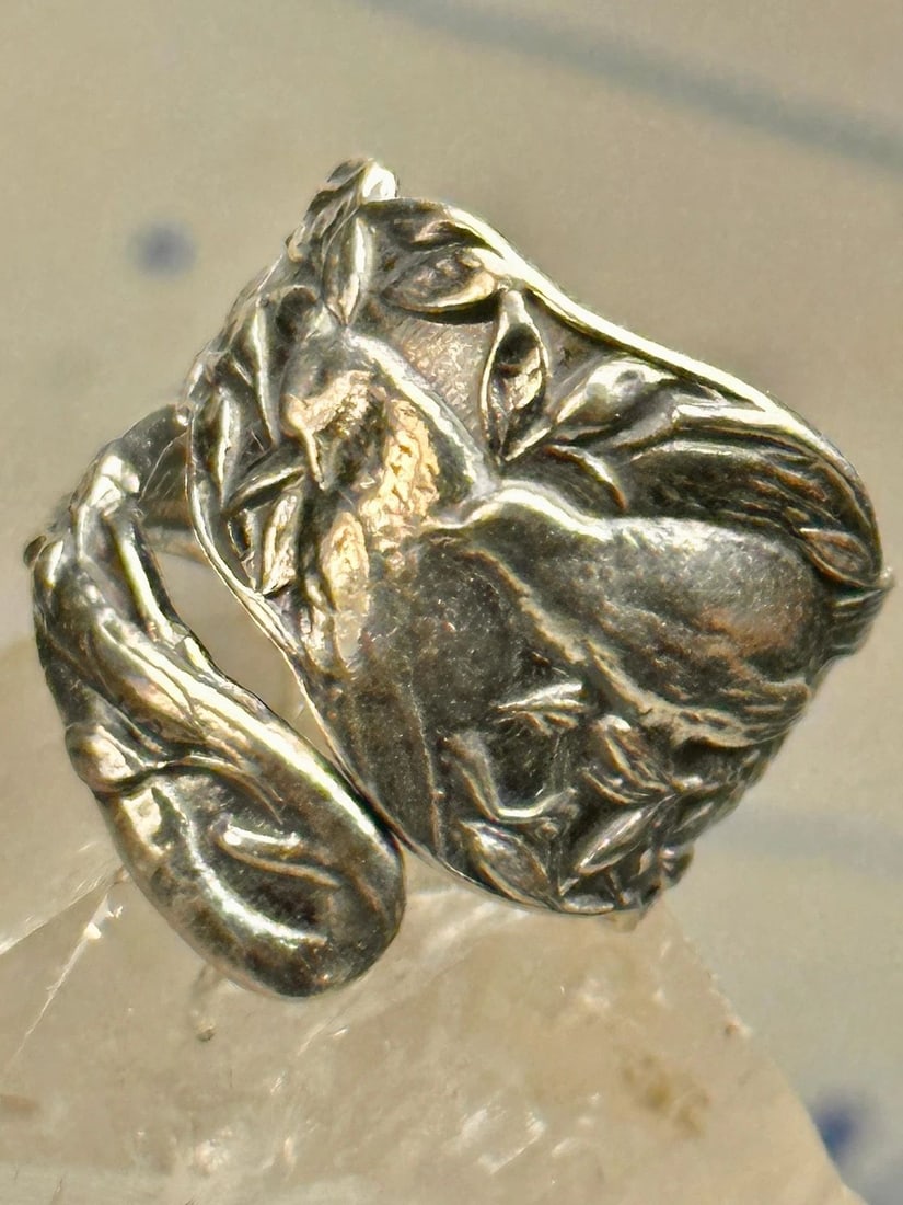 SPOON RING BIRDS PEACE DOVE PIGEONS BAND SIZE 6.50 LEAVES FLORAL STERLING SILVE: SPOON RING BIRDS PEACE DOVE PIGEONS BAND SIZE 6.50 LEAVES FLORAL STERLING SILVE Spoon ring birds peace dove pigeons band size 6.50 leaves floral sterling silver girls women Size 6.50 adjustable to man
