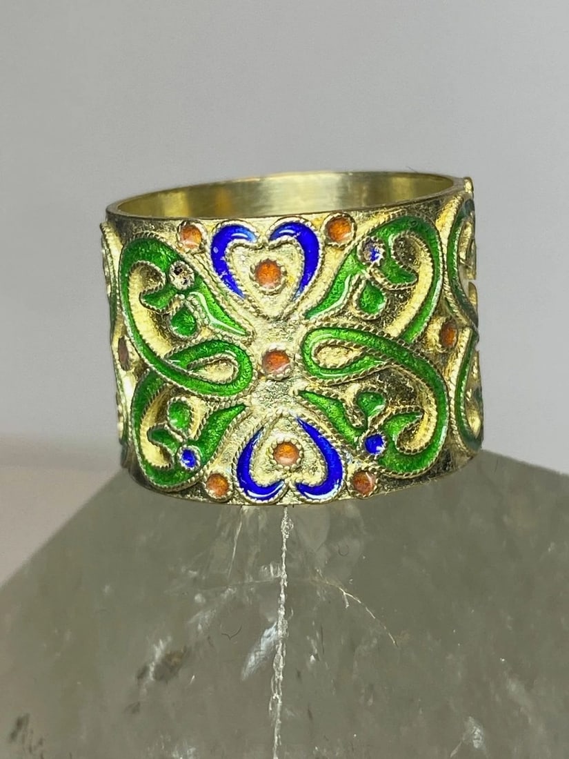 FLORAL RING GEOMETRIC STERLING SILVER BOHO WOMEN GIRLS: FLORAL RING GEOMETRIC STERLING SILVER BOHO WOMEN GIRLS Floral ring geometric sterling silver boho women girls some unknown type of goldish overlay on sterling silver Size 5 Between a size 5 and a size