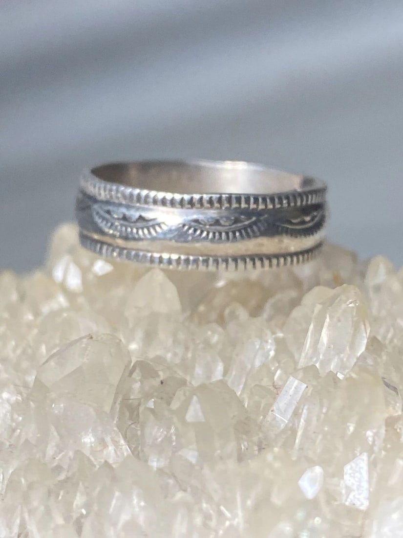 SUN RAYS RING SIZE 7.25 NAVAJO WEDDING BAND SOUTHWEST EYE STERLING SILVER WOMEN (1 of 1)