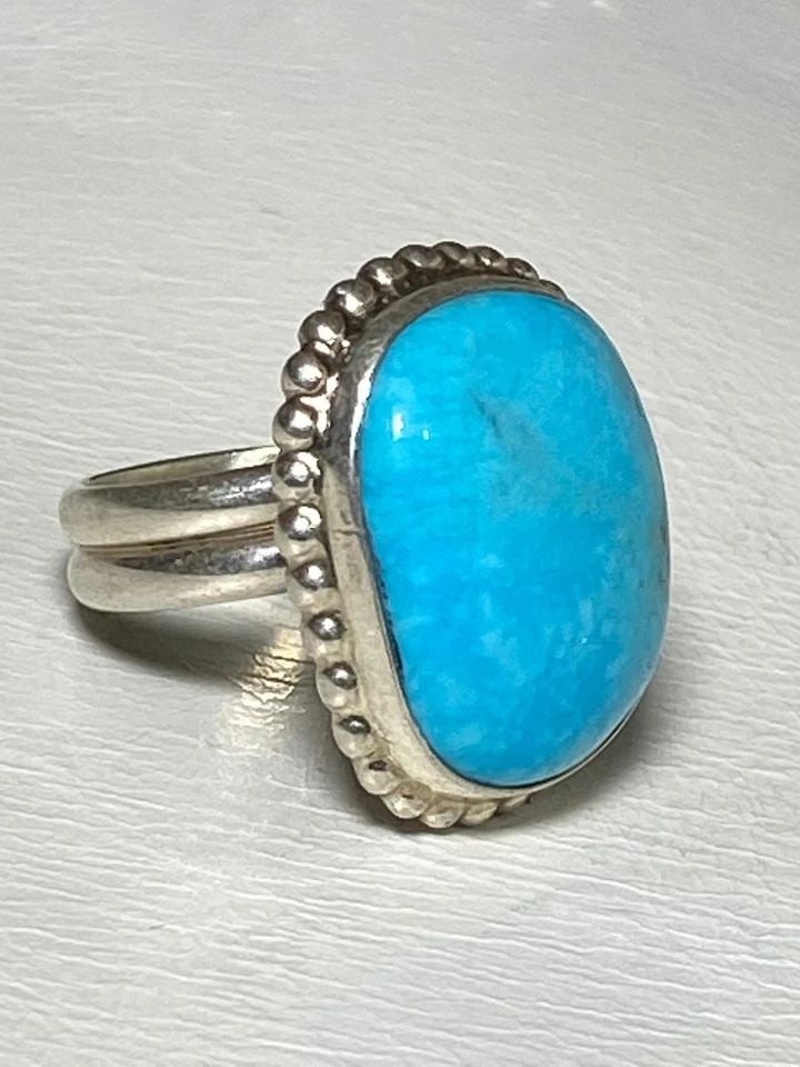TURQUOISE RING PINKY STERLING SILVER WOMEN GIRLS: TURQUOISE RING PINKY STERLING SILVER WOMEN GIRLS Turquoise ring pinky sterling silver women girls Size 4.25 Weight 8g Length 7/8" Width. 3/4" Thinnest part of band. 3/16" Rings are Delivered in a Gift