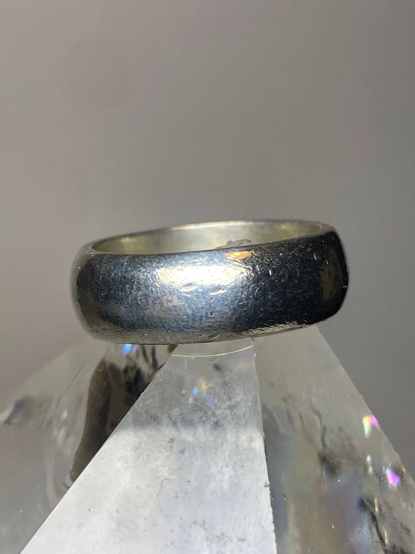 VINTAGE PLAIN RING MEXICO SIZE 5.75 WEDDING BAND STACKER STERLING SILVER E: VINTAGE PLAIN RING MEXICO SIZE 5.75 WEDDING BAND STACKER STERLING SILVER E Vintage Plain ring Mexico wedding band stacker sterling silver E Signed Mexico I leave the rings unpolished until I sell .. I