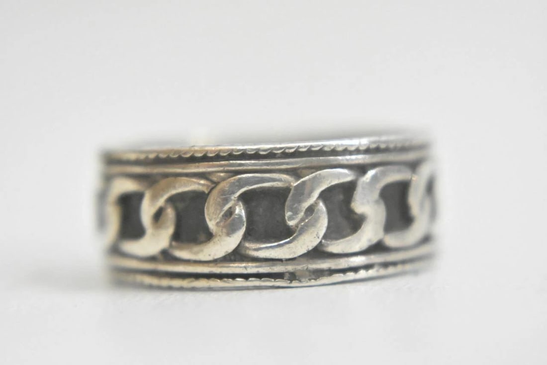CHAIN LINK RING SIZE 9.25 BIKER BAND THUMB STERLING SILVER WOMEN MEN: CHAIN LINK RING SIZE 9.25 BIKER BAND THUMB STERLING SILVER WOMEN MEN Chain link ring biker Band thumb sterling silver women men Size 9.25 weight 6.3g Band Width 5/16"
