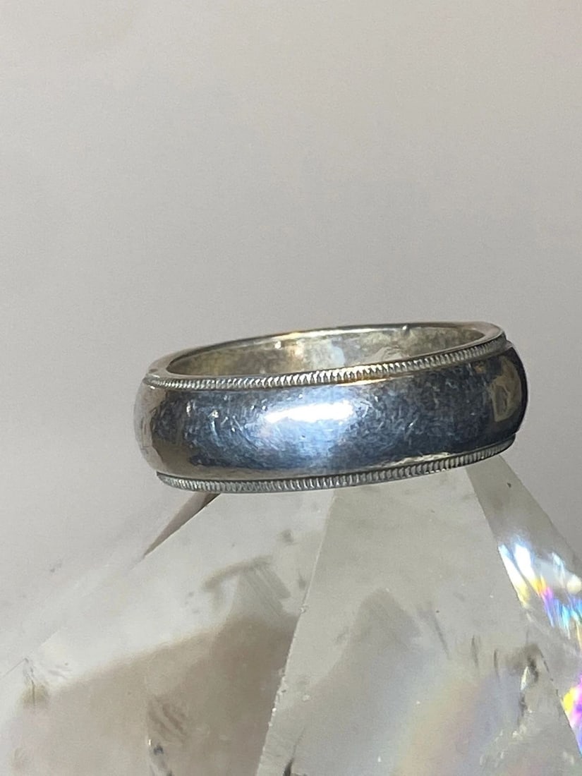VINTAGE PLAIN RING SIZE 4.25 WEDDING BAND PINKY FINE EDGING STACKER STERLING SI (1 of 1)
