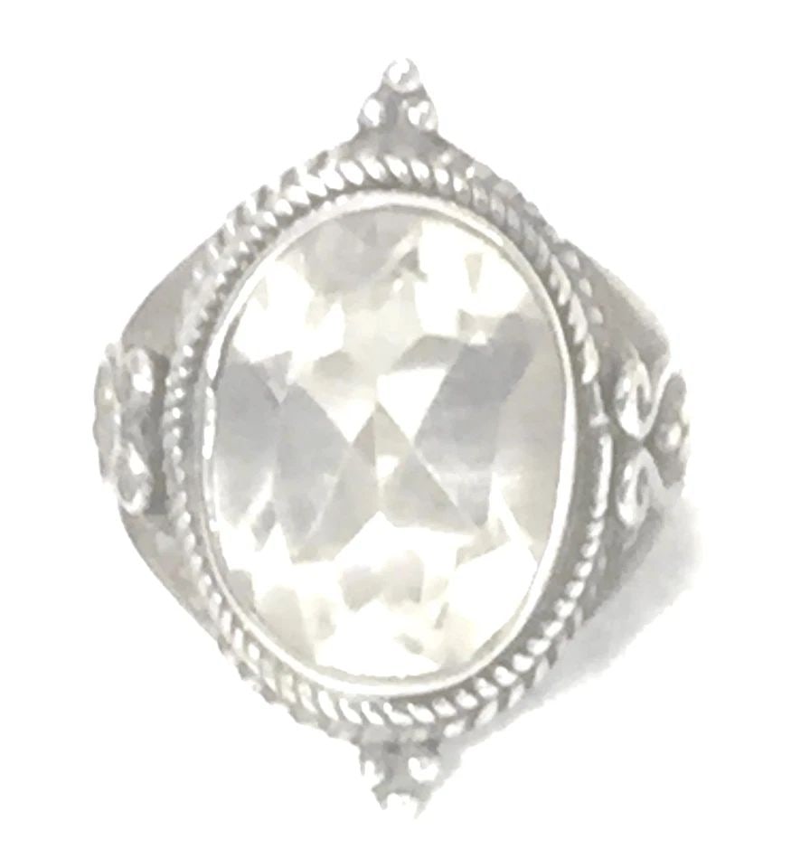 VINTAGE RING STERLING SILVER SIZE 8.50 BOHO WOMEN UNISEX CIGAR BAND: VINTAGE RING STERLING SILVER SIZE 8.50 BOHO WOMEN UNISEX CIGAR BAND Vintage Sterling Silver Ring Cigar Band Size 8.50 Weight 8.3g Widest Part of Band 1" Thinnest Part of Band