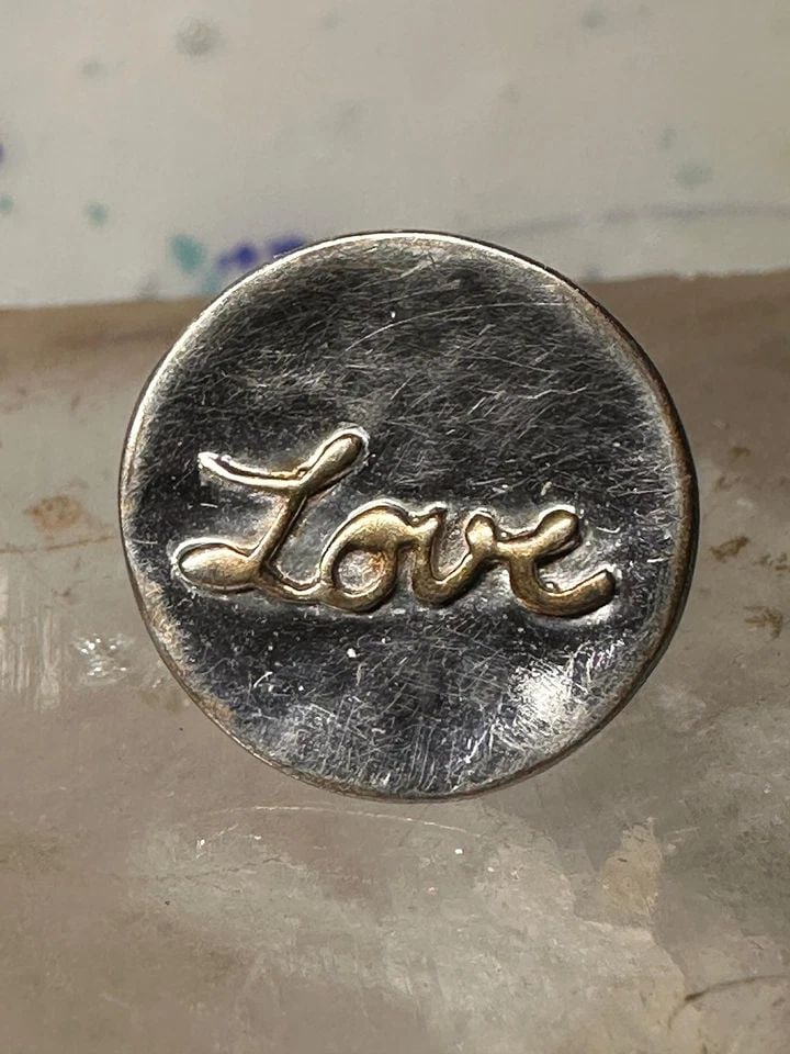 LOVE RING LOVE WORD VALENTINE BAND SIZE 4 STERLING SILVER WOMEN PINKY GIRLS: LOVE RING LOVE WORD VALENTINE BAND SIZE 4 STERLING SILVER WOMEN PINKY GIRLS Love ring love word valentine band size 4 sterling silver women pinky girls The word Love has some unknown goldish overlay o