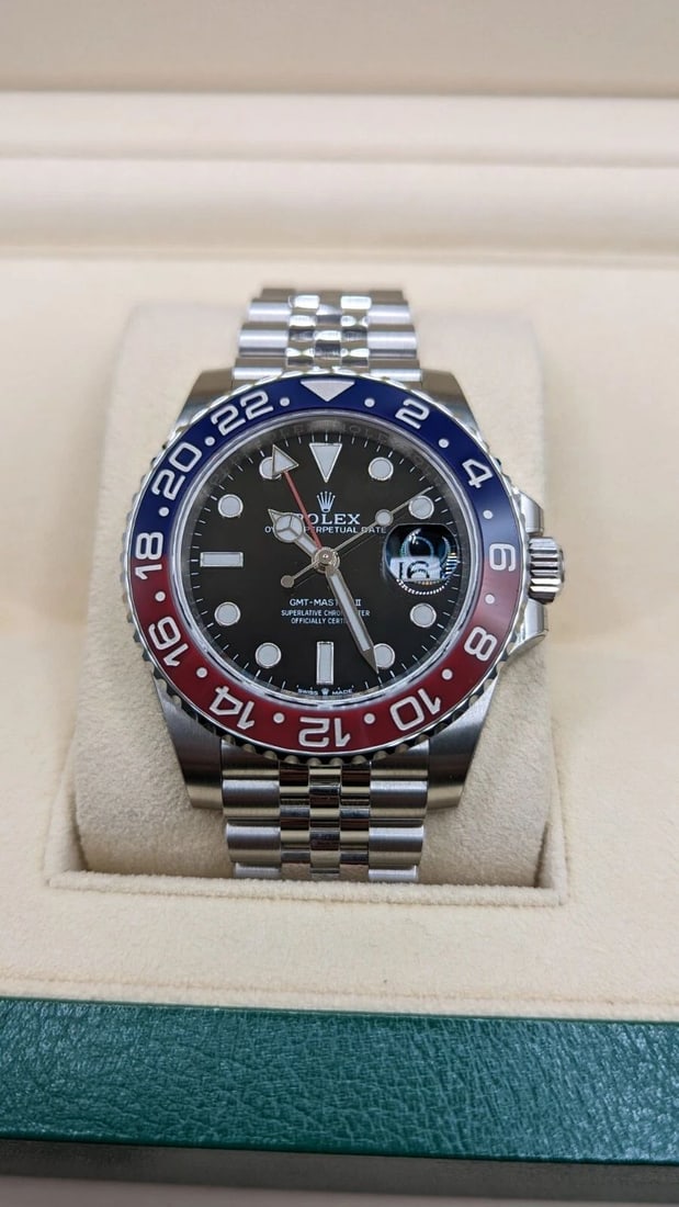 2022 ROLEX GMT-MASTER II 126710BLRO PEPSI STAINLESS JUBILEE WATCH - BRAND NEW: 2022 ROLEX GMT-MASTER II 126710BLRO PEPSI STAINLESS JUBILEE WATCH - BRAND NEW 2022 Rolex Oyster Perpetual GMT-Master II 126710BLRO Pepsi Stainless Stainless Jubilee Bracelet Automatic Watch Original B