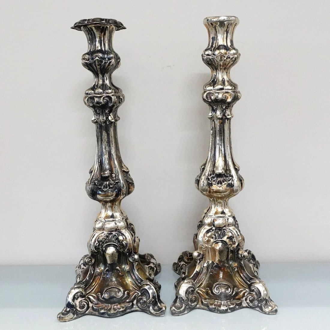 STERLING SILVER BAROQUE STYLE CANDLESTICK HOLDER PAIR SET - 15 1/4" TALL: STERLING SILVER BAROQUE STYLE CANDLESTICK HOLDER PAIR SET - 15 1/4" TALL Sterling Silver Baroque Style Candlestick Holder Pair Set Made In Israel Height - 15 1/4" Tall Base Width - 5 1/2" Top Width - 