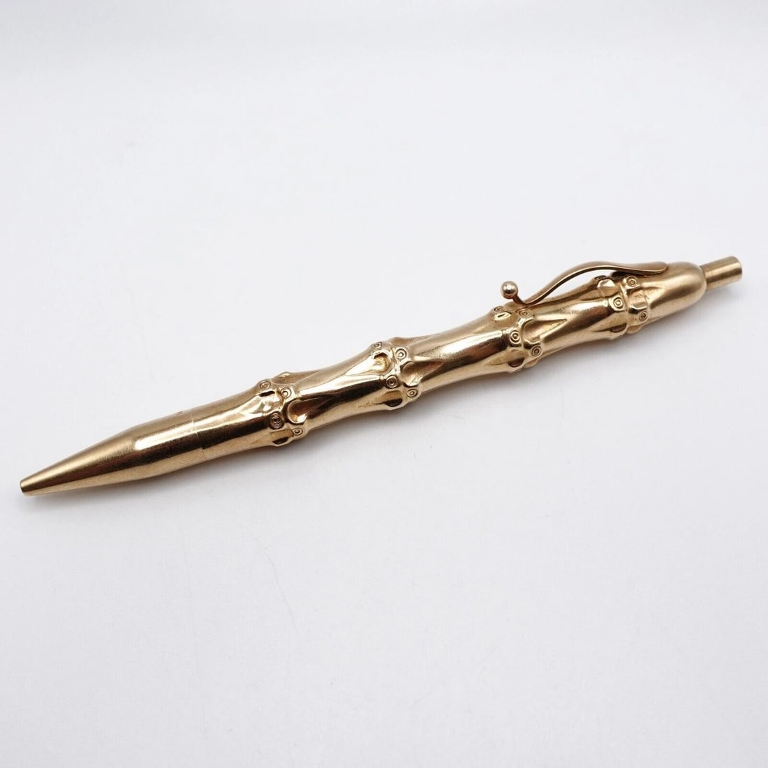 TIFFANY & CO. LOUIS TAMIS 14K YELLOW GOLD BAMBOO BALLPOINT PEN 4.75": Vintage Tiffany & Co. by Louis Tamis 14K Yellow Gold Bamboo Ink Ballpoint Pen Length - 4.75" Total Weight - 28 Grams