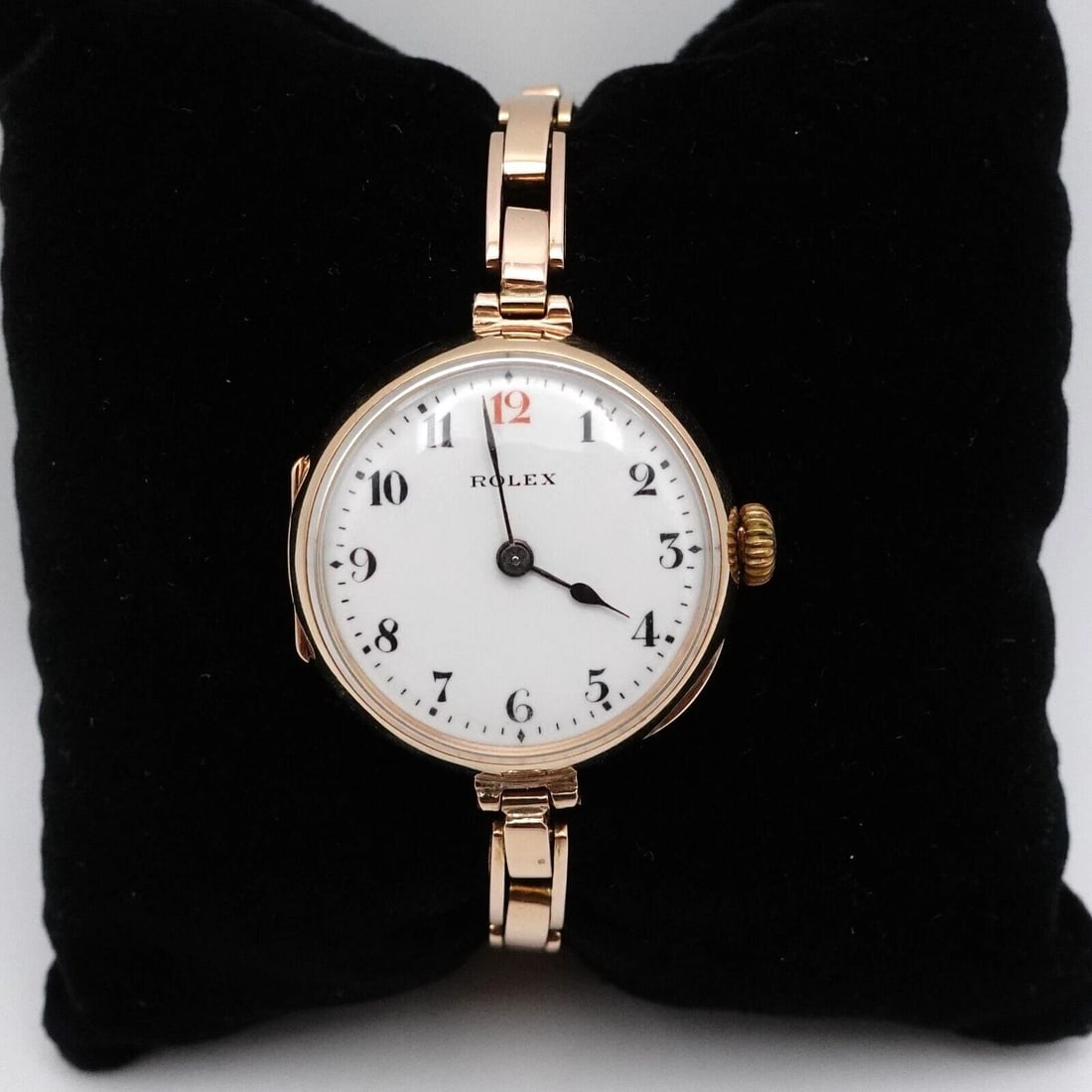 ROLEX 15K ROSE GOLD RED TWELVE MANUAL WIND BRACELET WATCH - 27MM: ROLEX 15K ROSE GOLD RED TWELVE MANUAL WIND BRACELET WATCH - 27MM Vintage 1900's Rolex 15K Rose Gold Red Twelve Manual Wind Bracelet Watch Case Size - 27mm Fit up to 5.75 - 6" Wrist Paper/Box NOT Inclu
