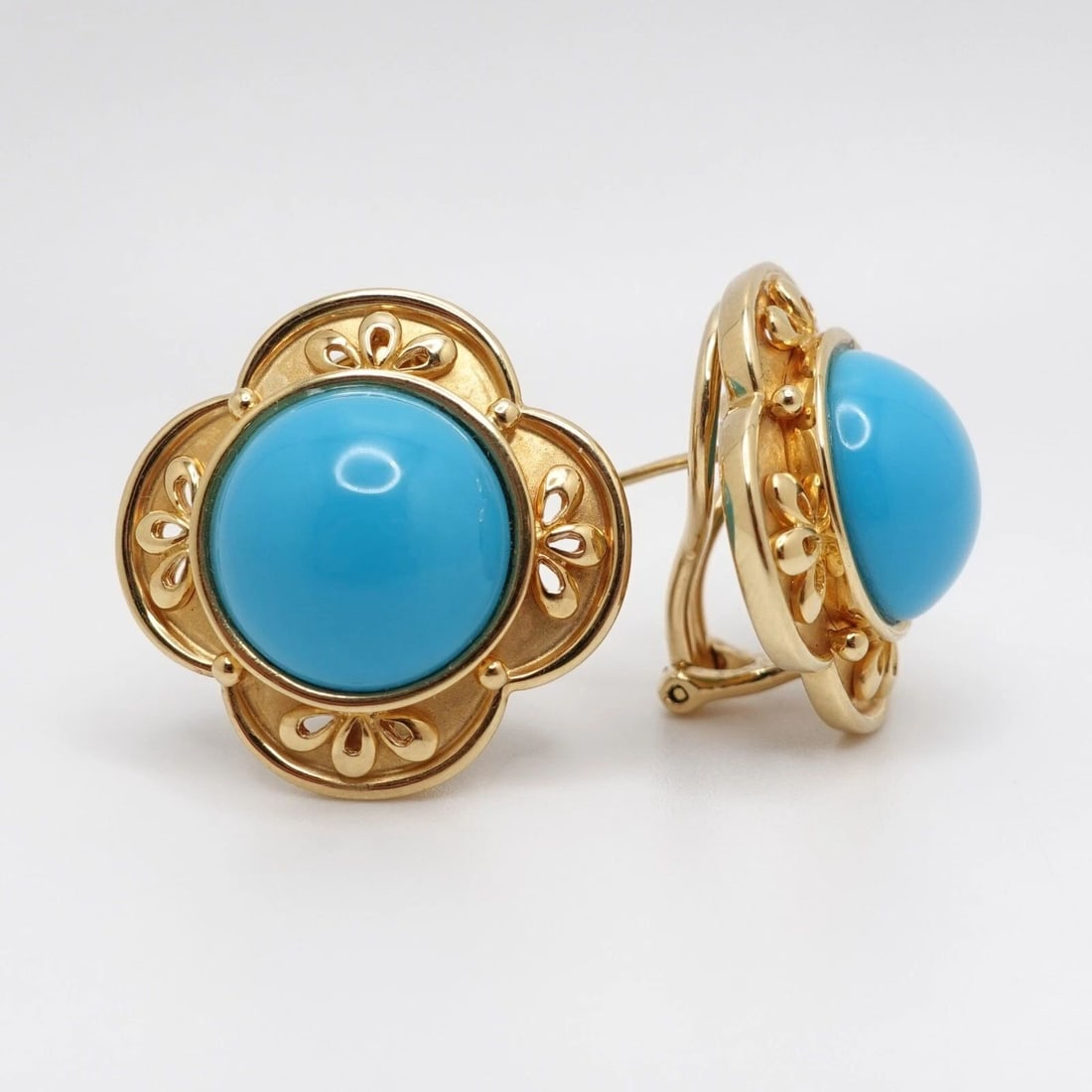 18K YELLOW GOLD TURQUOISE GEMSTONE FLOWER OMEGA BACK STUD EARRINGS (1 of 2)