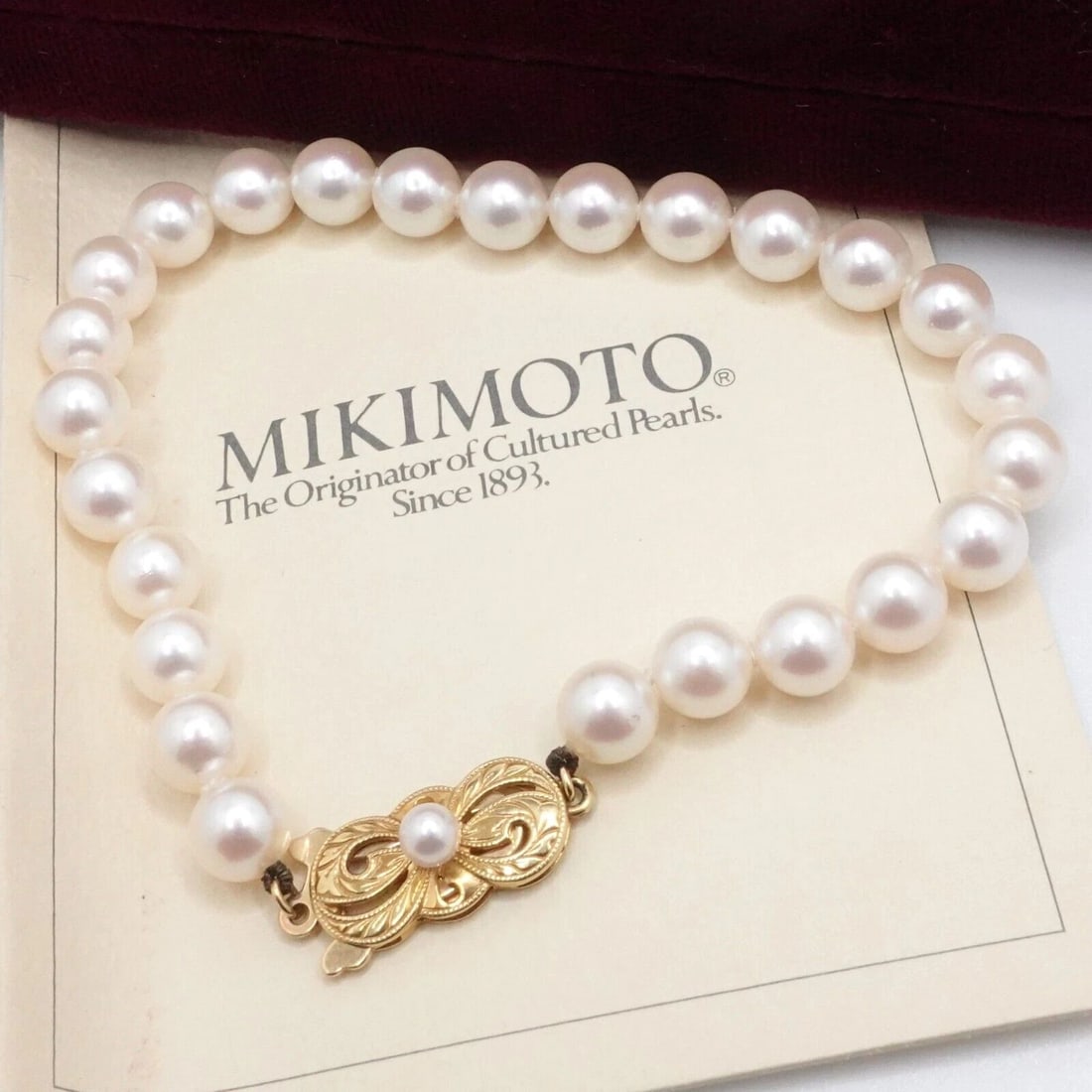 MIKIMOTO 18K YELLOW GOLD AKOYA CULTURED PEARL BRACELET - 7.25" LONG BOX COA: MIKIMOTO 18K YELLOW GOLD FILIGREE CLASP 6MM PEARL BRACELET - 7.25" BOX & PAPER Mikimoto 18K Yellow Gold Clasp 6mm Pearl Bracelet Length - 7.25" Wrist - Relax Fit 6.5"- 6.75" Snug Fit Box & Paper Inclu