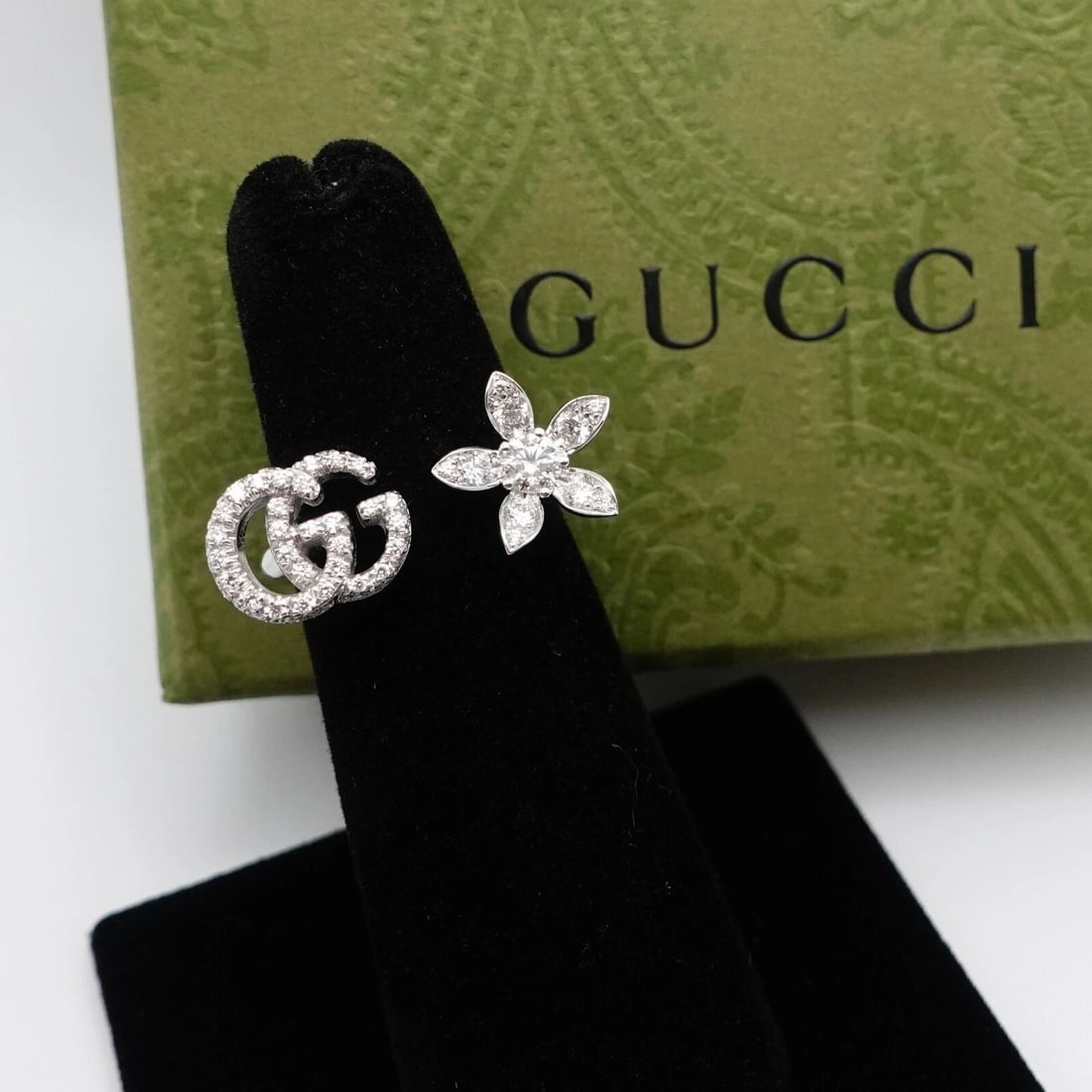 GUCCI 18K WHITE GOLD DOUBLE G LOGO & FLORA DIAMOND OPEN RING SIZE 5.25 BOX POUCH (1 of 2)