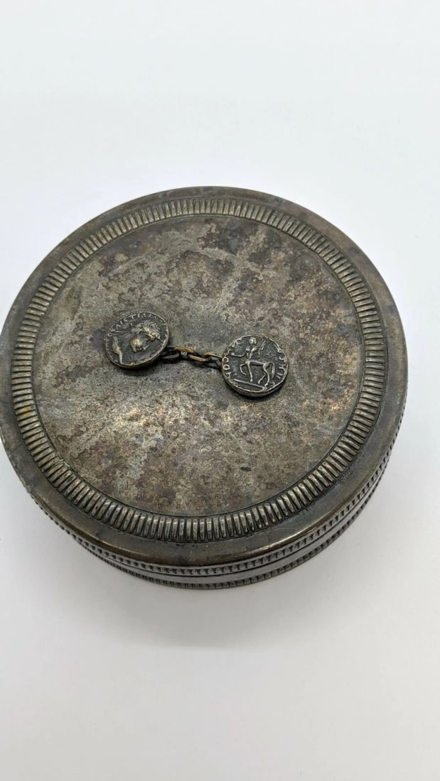1970'S CHRISTIAN DIOR FRANCE SILVER PLATED ROUND DECORATIVE BOX JEWEL CASE (1 of 2)