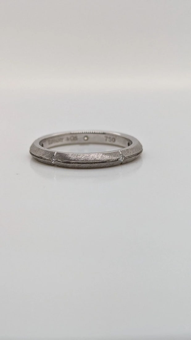 2002 TIFFANY & CO. STREAMERICA 18K WHITE GOLD DIAMOND BAND RING - SIZE 5.5 BOX: 2002 Tiffany & Co. 18K White Gold Diamond Band Ring Ring Size - 5.5 Width - 2.5mm Total Weight - 2.8 Grams Excellent Condition & Well Kept Box Included