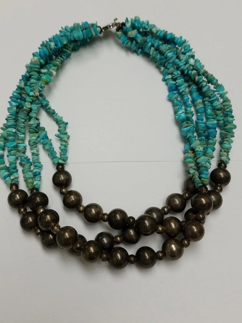 STERLING SILVER CLASP BEAD BALL & TURQUOISE NECKLACE 19": STERLING SILVER CLASP BEAD BALL & TURQUOISE NECKLACE 19" Sterling Silver Bead Ball & Turquoise Necklace Length - 19" Total Weight - 165.0 Grams Excellent Condition & Well Kept