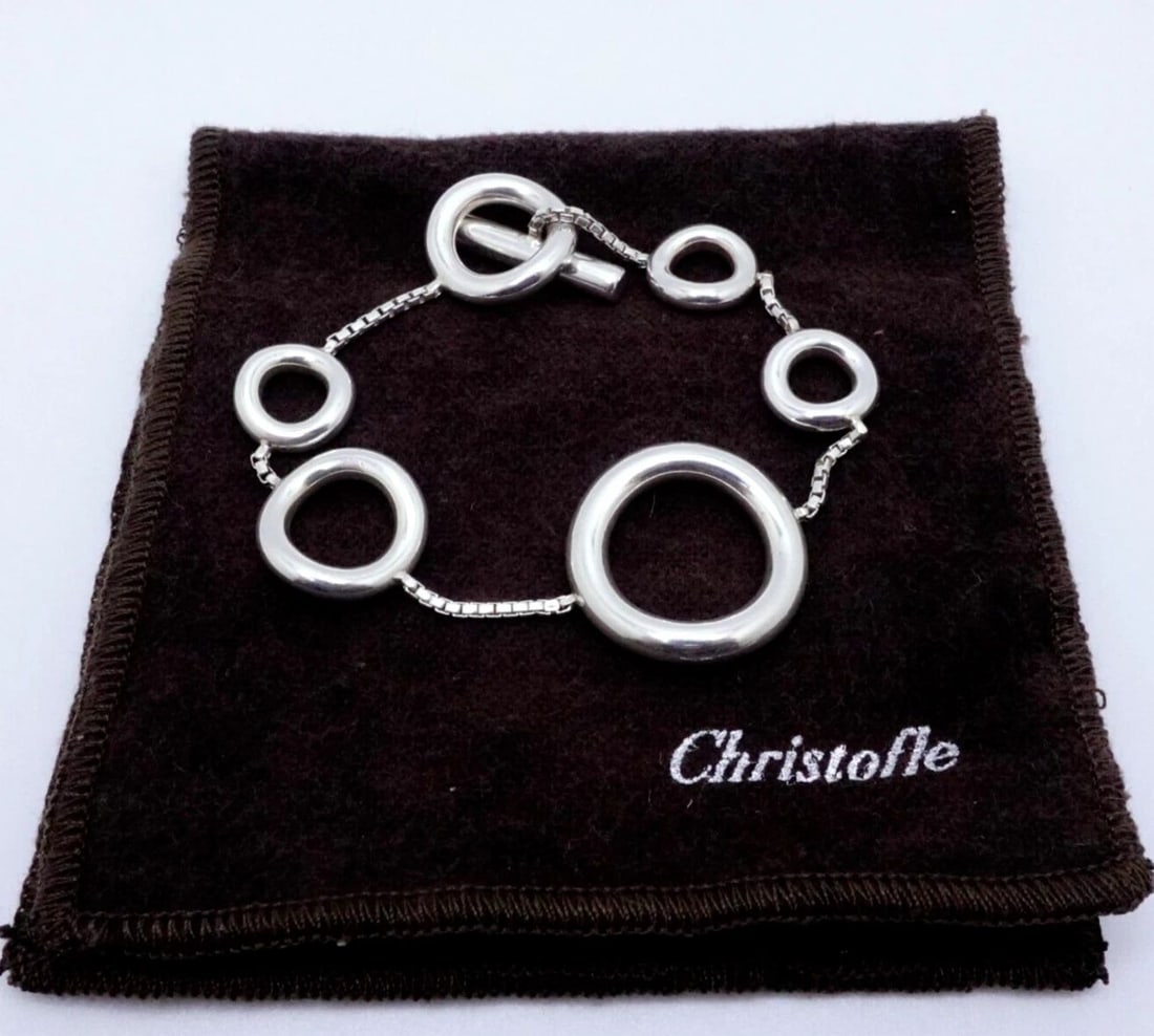 CHRISTOFLE STERLING SILVER CIRCLE MODERNIST CHAIN TOGGLE BRACELET - 6.5" LONG: CHRISTOFLE STERLING SILVER CIRCLE MODERNIST CHAIN TOGGLE BRACELET - 6.5" LONG Christofle Sterling Silver Circle Modernist Chain Toggle Bracelet Length - 6.5" Long Wrist Size - Snug Fit 5.75 - 6 Relax 