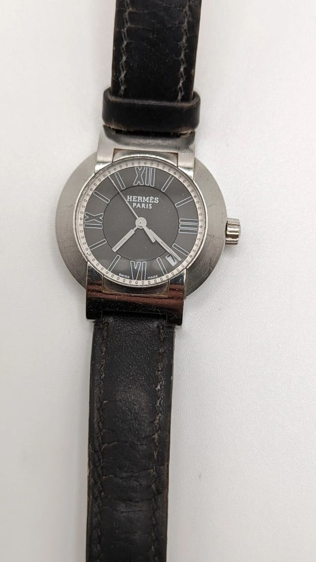 HERMES N01.210 NOMADE STAINLESS STEEL QUARTZ WATCH - 28MM: HERMES N01.210 NOMADE STAINLESS STEEL QUARTZ WATCH - 28MM Hermes N01.210 Nomade Stainless Steel Quartz Watch Case Size - 28mm Total Length - 7.75" Long Deployment Buckle Box & Paperwork NOT Included