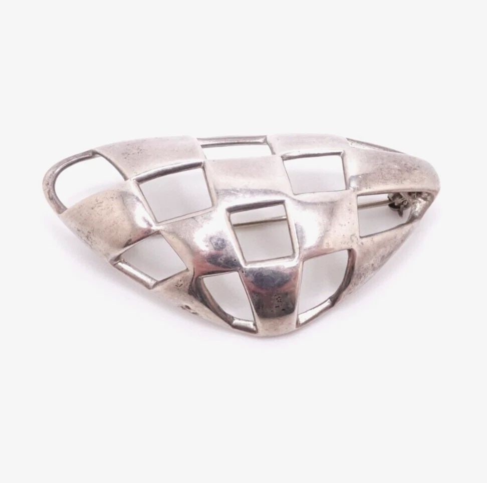 1987 ANGELA CUMMINGS STERLING SILVER FREEFORM BROOCH (1 of 2)