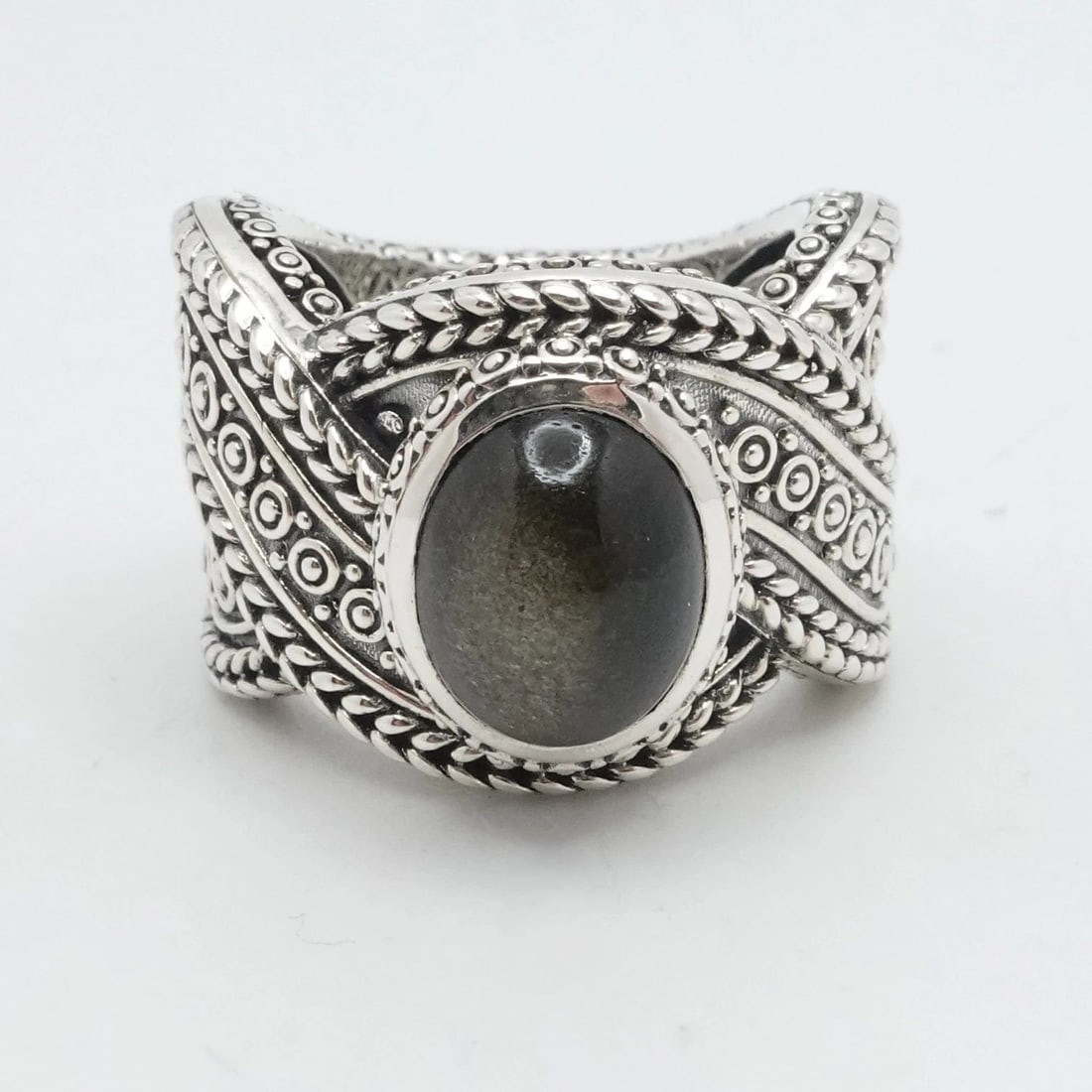 JAI JOHN HARDY STERLING SILVER CABOCHON GRAY CAT EYE STATEMENT RING SIZE 5.25: JAI JOHN HARDY STERLING SILVER CABOCHON GRAY CAT EYE STATEMENT RING SIZE 5.25 JAi by John Hardy Sterling Silver Cabochon Gray Cat Eye Statement Ring Ring Size - 5.25 Band Width - 6.5mm Depth - 2.5-3mm