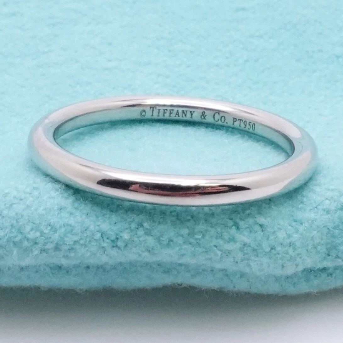 TIFFANY & CO. PLATINUM CLASSIC WEDDING BAND RING - 1.5MM - SIZE 2.5 (1 of 2)