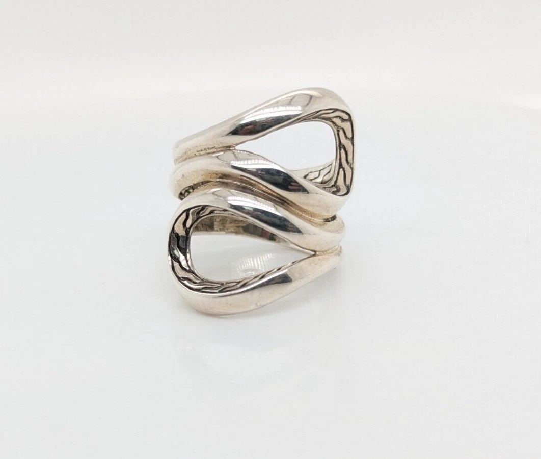 JOHN HARDY STERLING SILVER CLASSIC CHAIN ASLI TWIST BAND RING - SIZE 6: JOHN HARDY STERLING SILVER CLASSIC CHAIN ASLI TWIST BAND RING - SIZE 6 John Hardy Sterling Silver Classic Chain Asli Twist Ring Size 6 Total Weight -8.3 Grams Great Condition