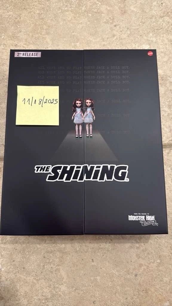 MONSTER HIGH SKULLECTOR THE SHINING GRADY TWINS (RE-RELEASE) - SHIP BY 11/21 (1 of 2)