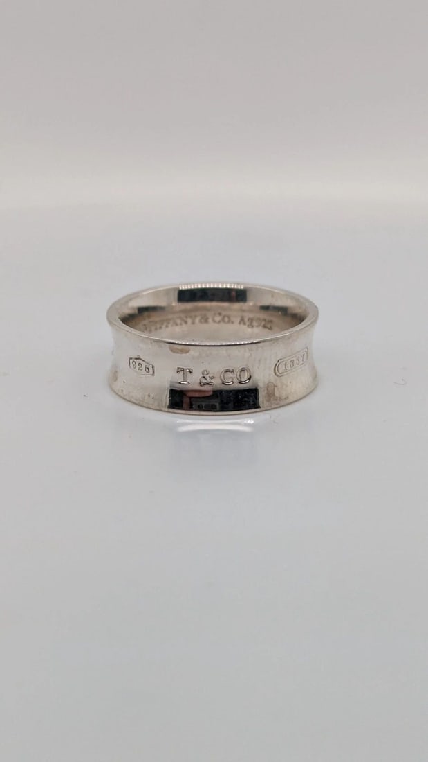 TIFFANY & CO. STERLING SILVER 1837 CONCAVED BAND RING SIZE - 5.5 (1 of 2)
