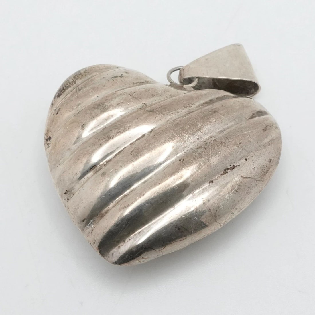 STERLING SILVER MEXICO PUFFED HEART RIBBED LARGE PENDANT 2.5" (1 of 2)