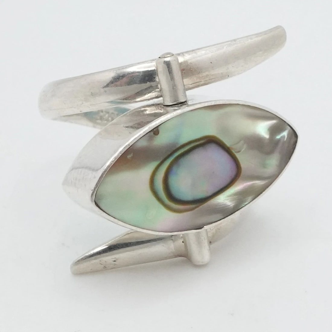 HCB STERLING SILVER MEXICO MOTHER OF PEARL TURQUOISE FLIP DOUBLE RING SIZE 8.75: HCB STERLING SILVER MEXICO MOTHER OF PEARL TURQUOISE FLIP DOUBLE RING SIZE 8.75 Signed HCB Sterling Silver Mother of Pearl & Turquoise Flip Double Ring Size - 8.75 Band Width - 3mm Height - 20mm Gemst