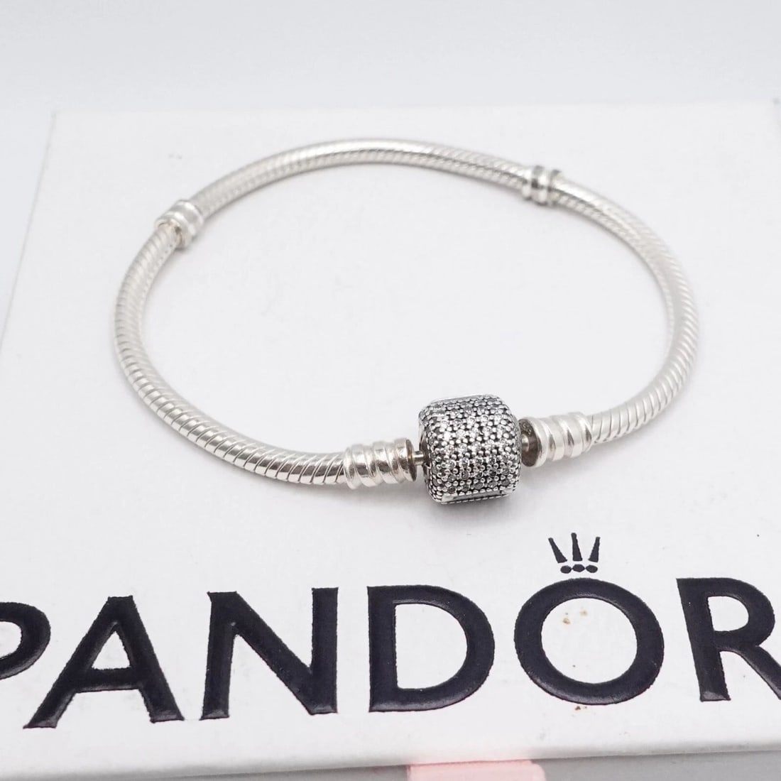 AUTHENTIC PANDORA MOMENTS STERLING SILVER PAVE CLASP SNAKE CHAIN BRACELET 6.7" (1 of 2)