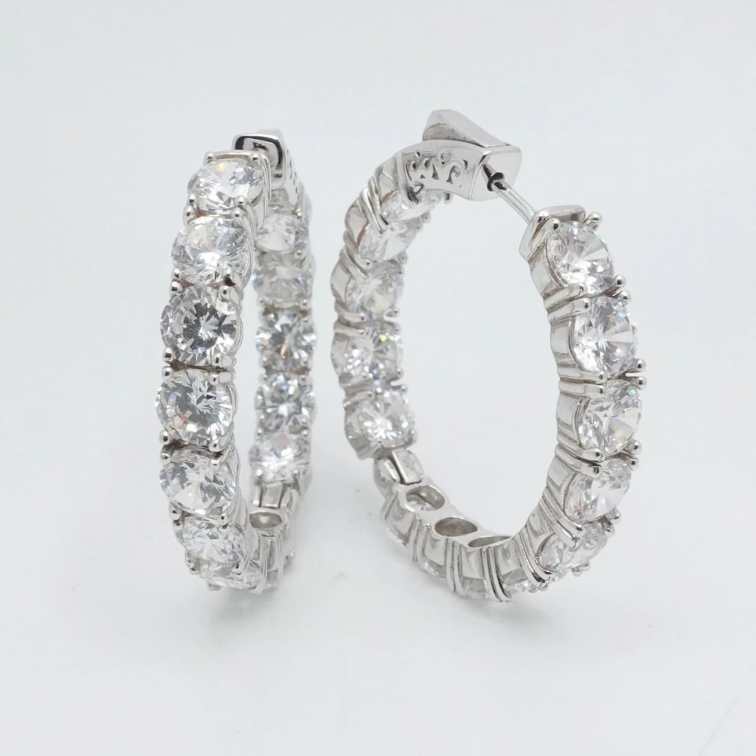 SD SIGNED STERLING SILVER ROUND CLEAR CZ HOOP EARRINGS 1.25" (1 of 2)