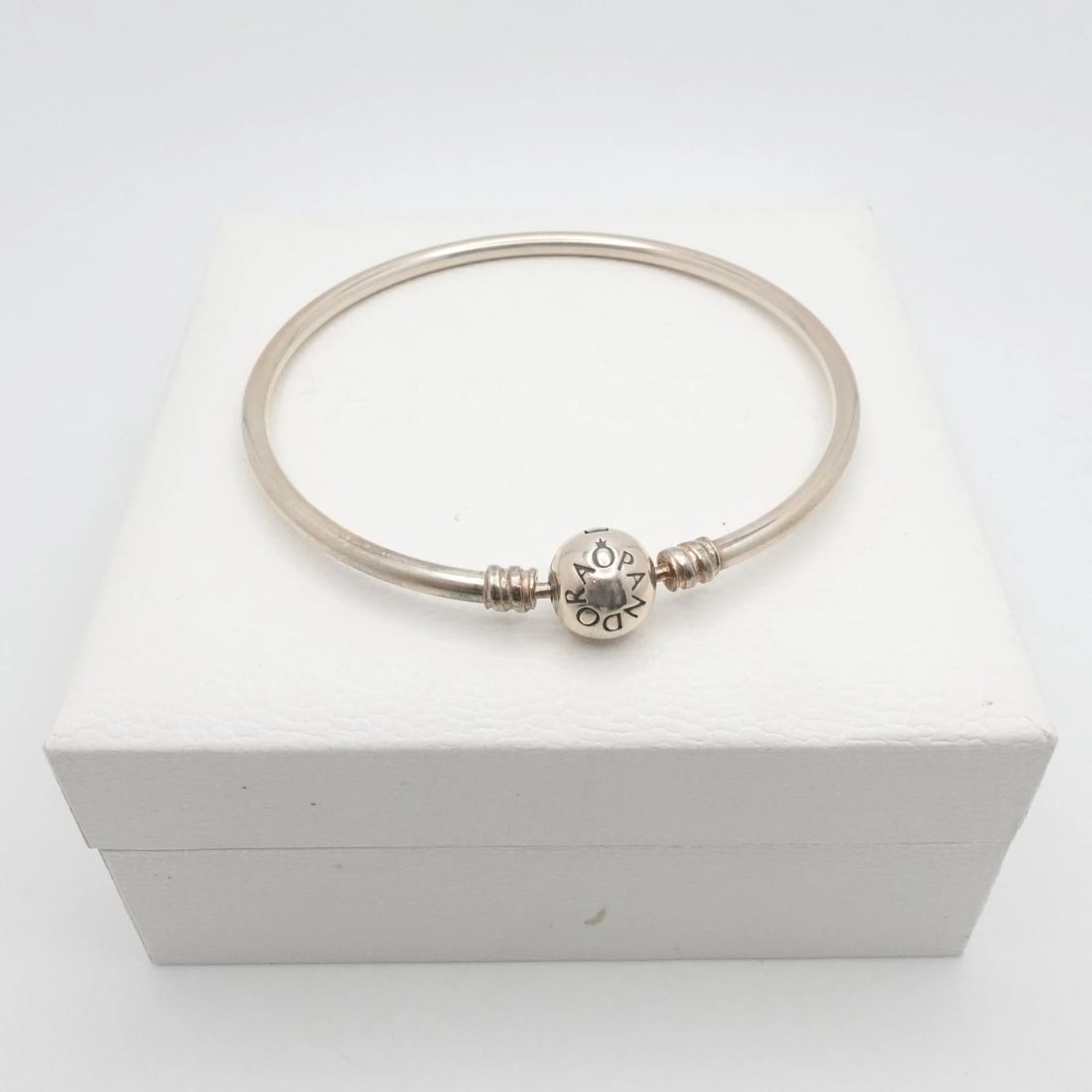 PANDORA MOMENTS STERLING SILVER BANGLE BRACELET 7.5" WITH BOX (1 of 2)