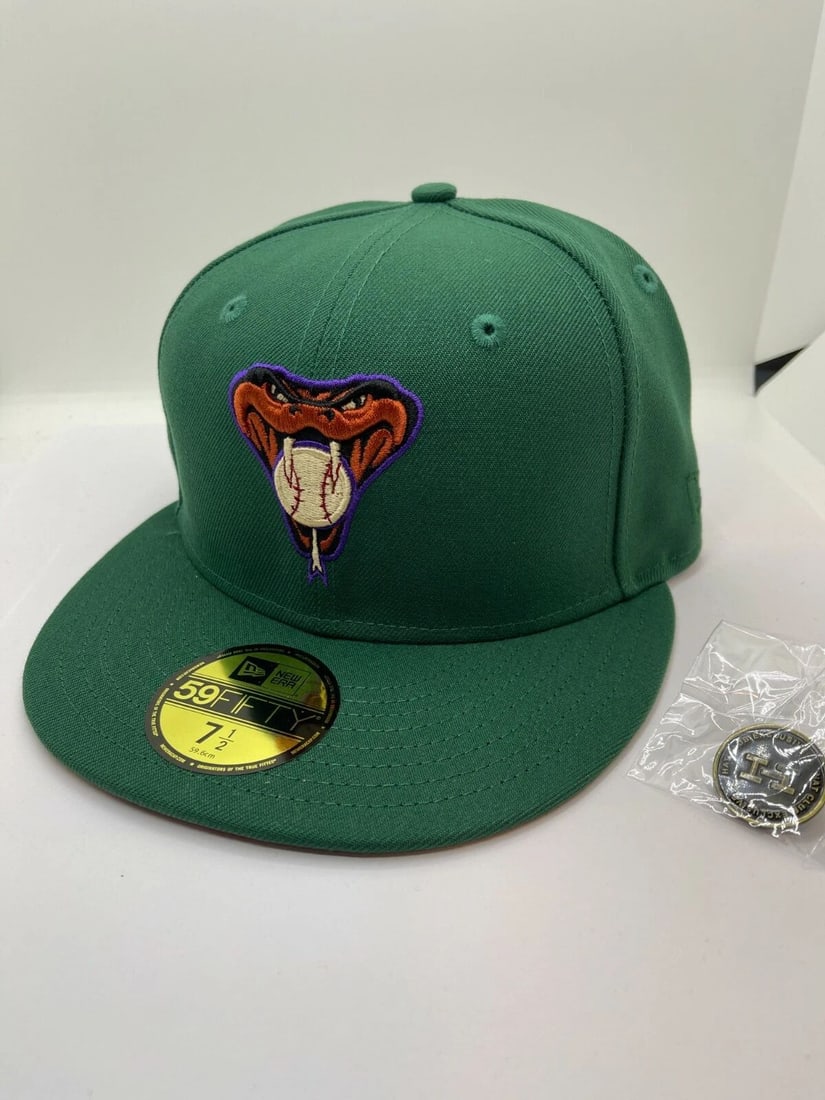 EXCLUSIVE NEW ERA 59FIFTY ARIZONA DIAMONDBACKS PATCH SH HAT 7 3/8 - NEW: EXCLUSIVE NEW ERA 59FIFTY ARIZONA DIAMONDBACKS PATCH SH HAT 7 3/8 - NEW Exclusive New Era 59Fifty Arizona Diamondbacks Patch SH Hat Size - 7 3/8 BRAND NEW