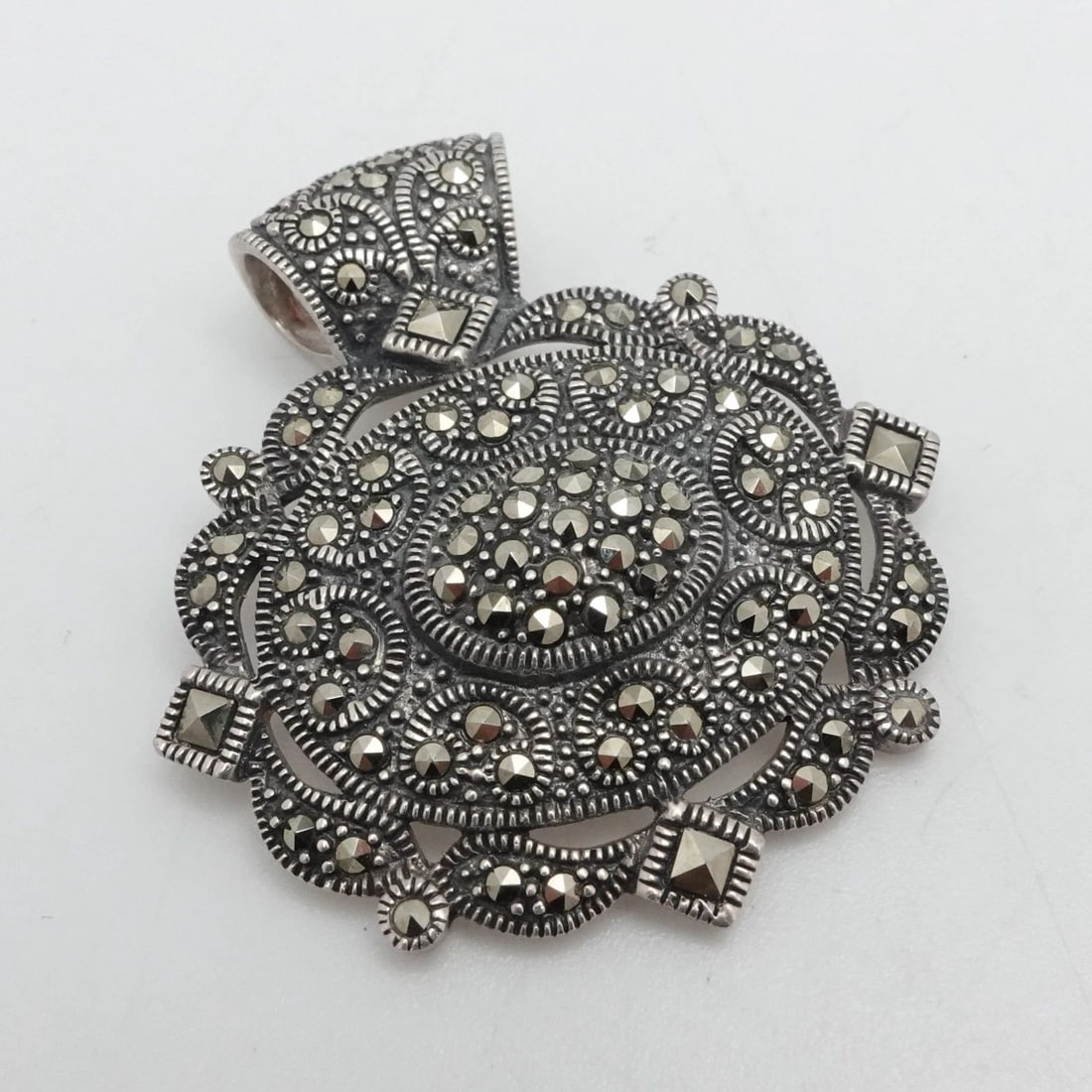 STERLING SILVER PAVE MARCASITE ART DECO PENDANT 1.5" (1 of 2)