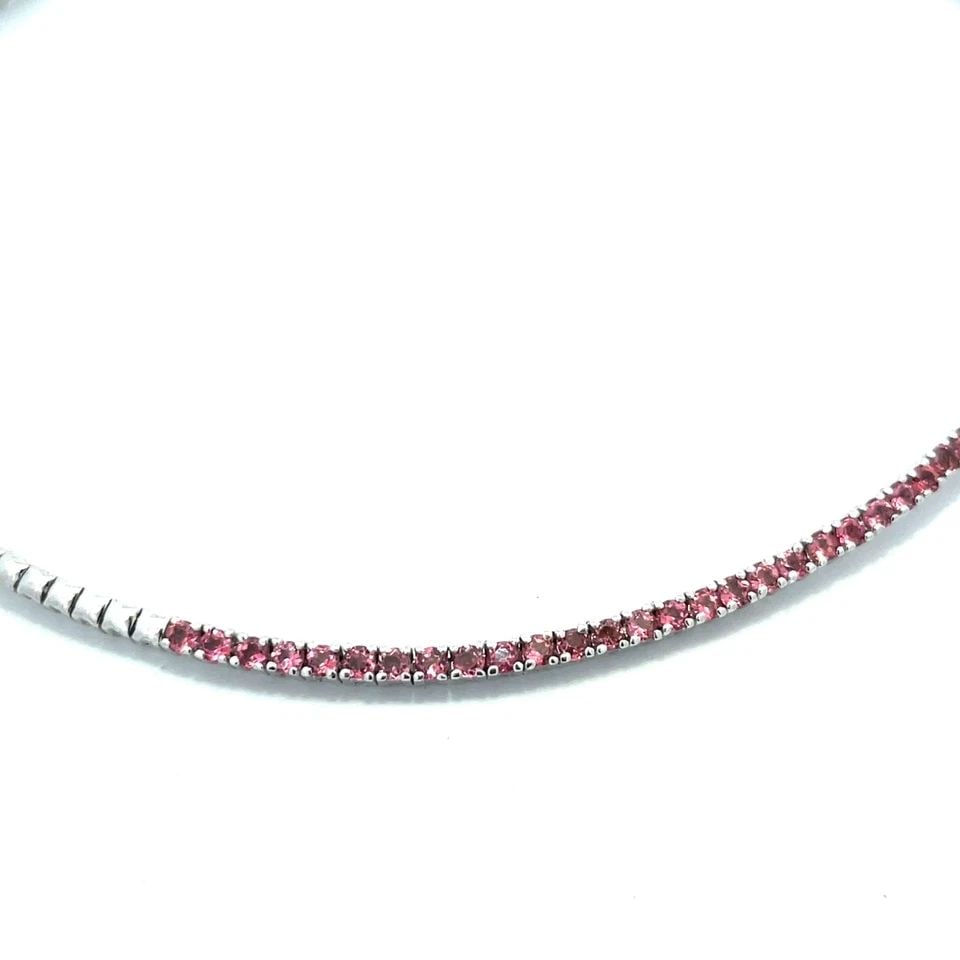 VALENTE ITALY NECKLACE 18K WHITE GOLD PINK GEMTONES FLEX WIRE CHOKER: VALENTE ITALY NECKLACE 18K WHITE GOLD PINK GEMTONES FLEX WIRE CHOKER This is a chic fashionable 18k white necklace by Valente, 5.5 inches across the front of the necklace has prong set beautiful pink 