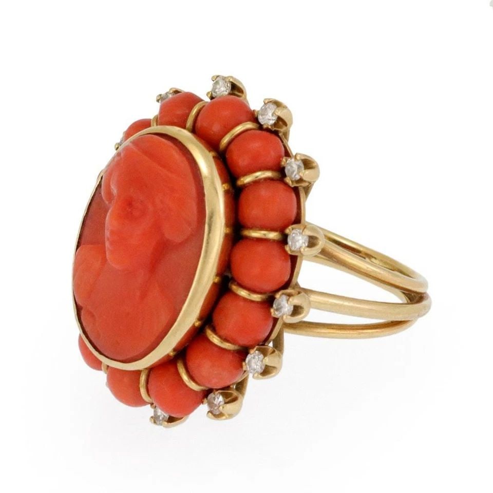 CORAL RING GOLD CAMEO YELLOW 18K DIAMOND VINTAGE: CORAL RING GOLD CAMEO YELLOW 18K DIAMOND VINTAGE Vintage Diamond Coral 18k Yellow Gold Cameo Ring Size 5.5 Description This vintage cameo coral carved ring is crafted from 18k yellow gold split shank,