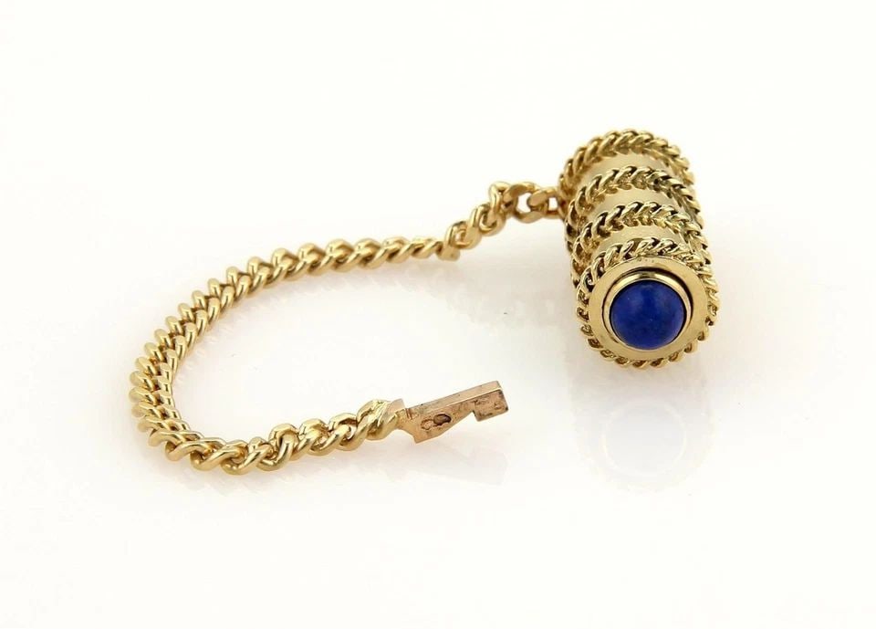 VAN CLEEF & ARPELS LAPIS 18K YELLOW GOLD KEY CHAIN KEY CHARM -: VAN CLEEF & ARPELS LAPIS 18K YELLOW GOLD KEY CHAIN KEY CHARM - an Cleef & Arpels Lapis 18k Yellow Gold Key Chain Key Charm - Description This lovely authentic key chain charm is designed by Van Cleef 