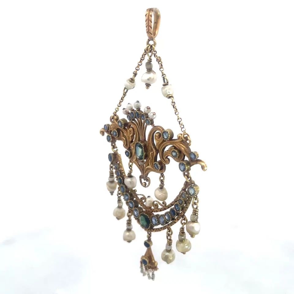 VICTORIAN GOLD & GEMS PENDANT 18K 17K YELLOW LARGE LAVALIER STYLE: VICTORIAN GOLD & GEMS PENDANT 18K 17K YELLOW LARGE LAVALIER STYLE The eye-catching Victorian Era Pendant is a stunning piece of fine jewelry featuring a large open style yellow gold Lavaliere style wi
