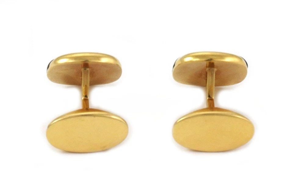 TIFFANY & CO. GERMANY MALACHITE ONYX INLAY 18K YELLOW GOLD CUFFLINKS: TIFFANY & CO. GERMANY MALACHITE ONYX INLAY 18K YELLOW GOLD CUFFLINKS Tiffany & Co. Germany Malachite Onyx Inlay 18k Yellow Gold Cufflinks Description This is an authentic vintage pair of cufflinks fro
