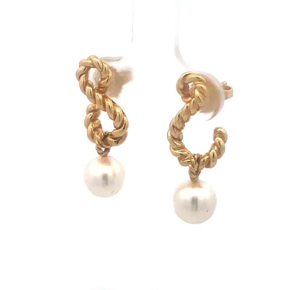 ART DECO DIAMOND PLATINUM BRACELET 14K GOLD FILIGREE RECTANGLE LINKS: ART DECO DIAMOND PLATINUM BRACELET 14K GOLD FILIGREE RECTANGLE LINKS These Tiffany & Co. Pearls Gold Earrings are a stunning pair of vintage dangle style earrings crafted in 18k yellow gold. They feat