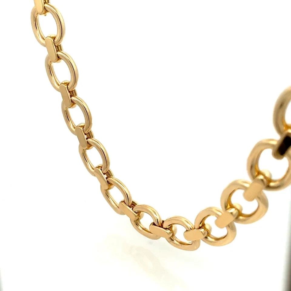 CARTIER NECKLACE BAIGNOIRE COLLECTION 18K YELLOW GOLD OVAL LINK W/PAPER: CARTIER NECKLACE BAIGNOIRE COLLECTION 18K YELLOW GOLD OVAL LINK W/PAPER CARTIER NECKLACE BAIGNOIRE COLLECTION 18K YELLOW GOLD OVAL LINK W/PAPER The Cartier Necklace Baignoire Collection in 18k Yellow 