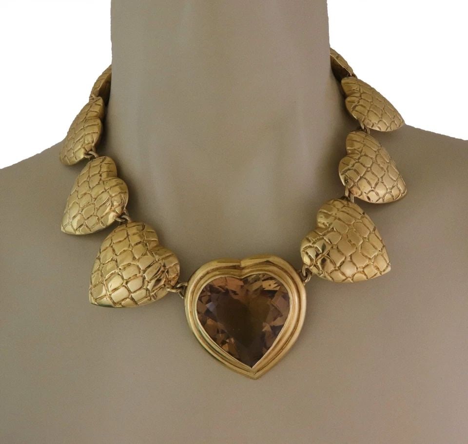 GUCCI COUTURE HEARTS COLLAR NECKLACE SMOKY TOPAZ 18K GOLD BABOUSKA PUFFED LINKS: GUCCI COUTURE HEARTS COLLAR NECKLACE SMOKY TOPAZ 18K GOLD BABOUSKA PUFFED LINKS GUCCI COUTURE HEARTS COLLAR NECKLACE SMOKY TOPAZ 18K GOLD BABOUSKA PUFFED LINKS This chic eye-catching authentic bracele