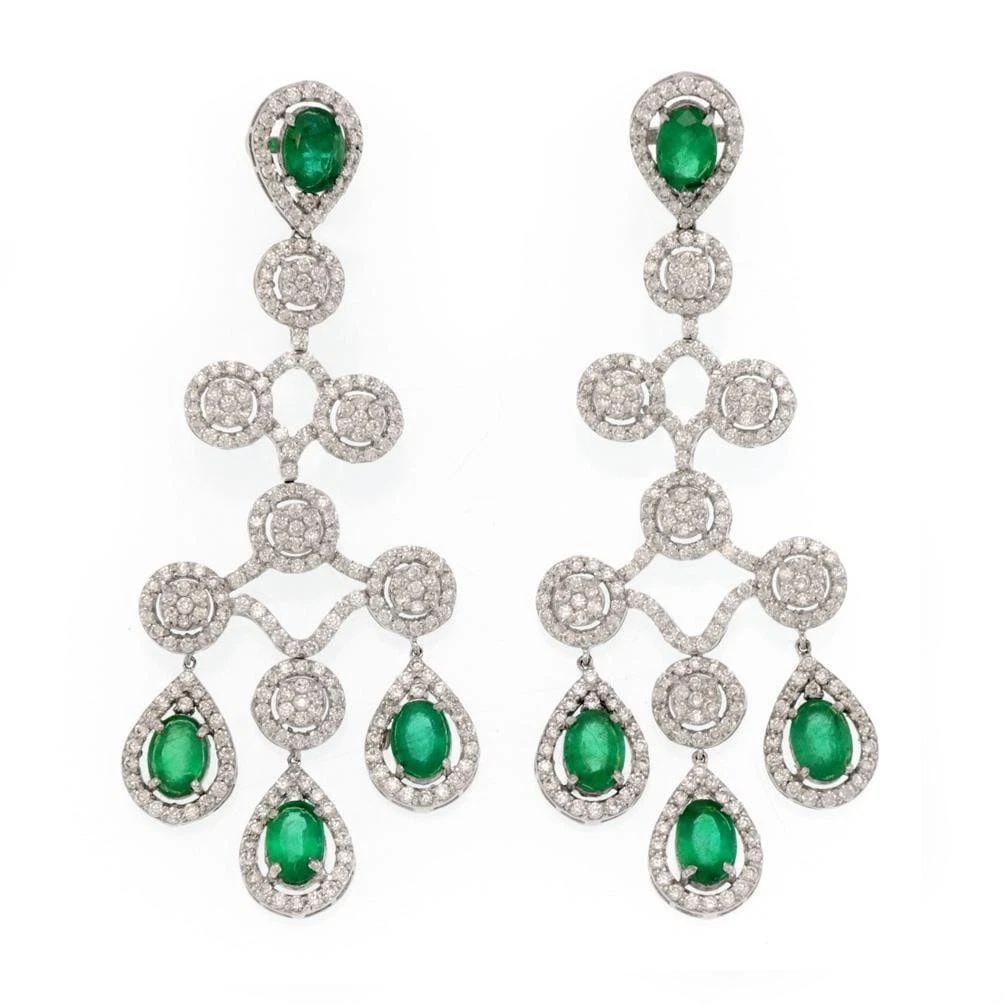 DIAMOND & GEMSTONES EARRINGS 18K WHITE GOLD CHANDELIER ESTATE: DIAMOND & GEMSTONES EARRINGS 18K WHITE GOLD CHANDELIER ESTATE DIAMOND & GEMSTONES EARRINGS 18K WHITE GOLD CHANDELIER ESTATE This product is a pair of elegant diamond and gemstone earrings set in 18k w