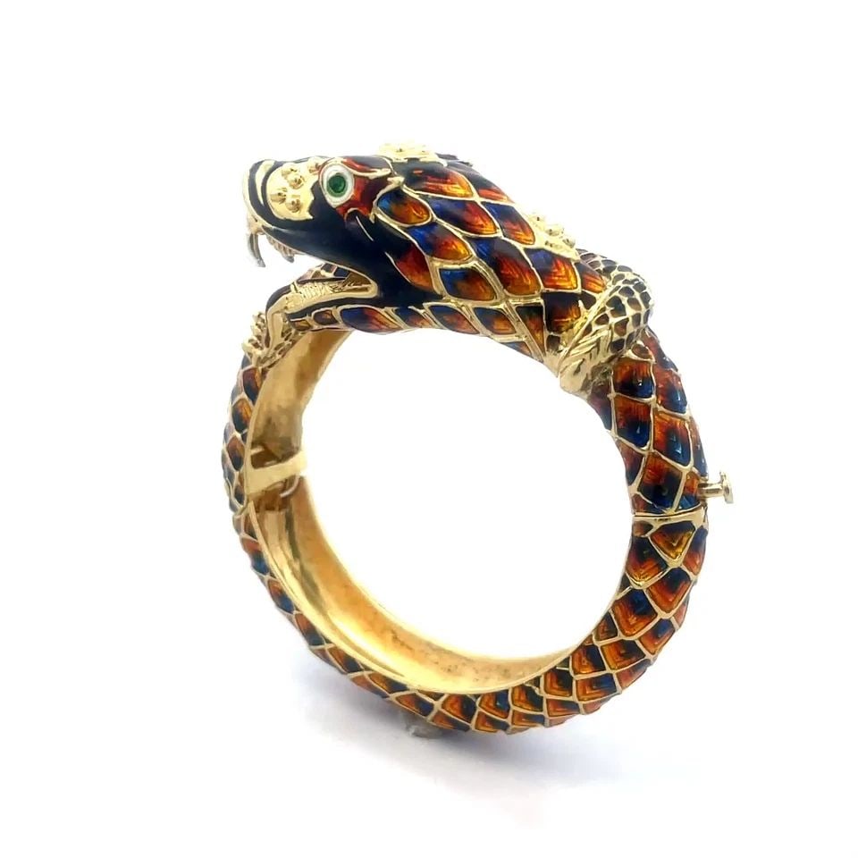 GOLD 18K ENAMEL SNAKE BRACELET YELLOW SCALED STYLE MULTICOLOR HINGED BAND 95 GR: GOLD 18K ENAMEL SNAKE BRACELET YELLOW SCALED STYLE MULTICOLOR HINGED BAND 95 GR GOLD 18K ENAMEL SNAKE BRACELET YELLOW SCALED STYLE MULTICOLOR HINGED BAND 95 GR This is a stunning eye-catching bracelet