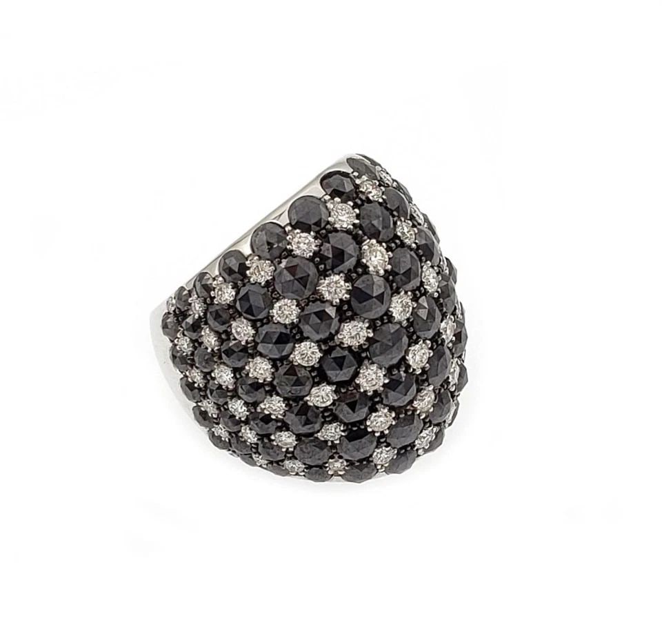SALAVETTI 10CT BLACK & WHITE DIAMOND 18K WHITE GOLD LARGE DOME RING SIZE 7.5: SALAVETTI 10CT BLACK & WHITE DIAMOND 18K WHITE GOLD LARGE DOME RING SIZE 7.5 SALAVETTI 10CT BLACK & WHITE DIAMOND 18K WHITE GOLD LARGE DOME RING SIZE 7.5 Salavetti 10ct Black & White Diamond 18k White