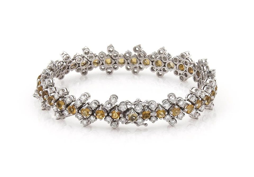 ESTATE 13.60CTW DIAMOND CITRINE 18K WGOLD 12.5MM WIDE FLORAL LINK BRACELET: ESTATE 13.60CTW DIAMOND CITRINE 18K WGOLD 12.5MM WIDE FLORAL LINK BRACELET ESTATE 13.60CTW DIAMOND CITRINE 18K WGOLD 12.5MM WIDE FLORAL LINK BRACELET Estate 13.60ctw Diamond Citrine 18k WGold 12.5mm W